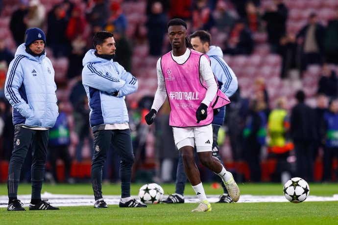 Eduardo Camavinga of Real Madrid warms up during the UEFA Champions League 2024/25 League Phase MD5 match between Liverpool FC and Real Madrid CF at Anfield on November 27, 2024, in Liverpool, England.