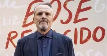 Miguel Bosé anuncia su regreso a los escenarios ocho años después, con once conciertos en España en el verano de 2025