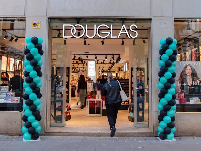 Douglas ha inaugurado sus stores más emblemáticas renovadas elevando el concepto de belleza a otro nivel