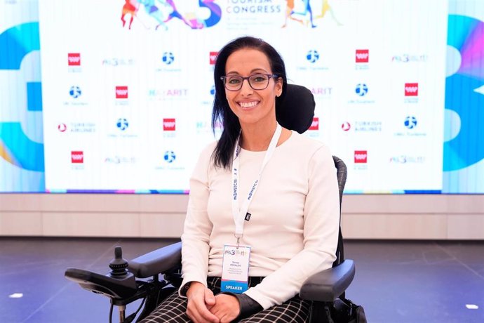 La nadadora española Teresa Perales durante su asistencia al Congreso Mundial de Deporte y Turismo celebrado en el Santiago Bernabéu