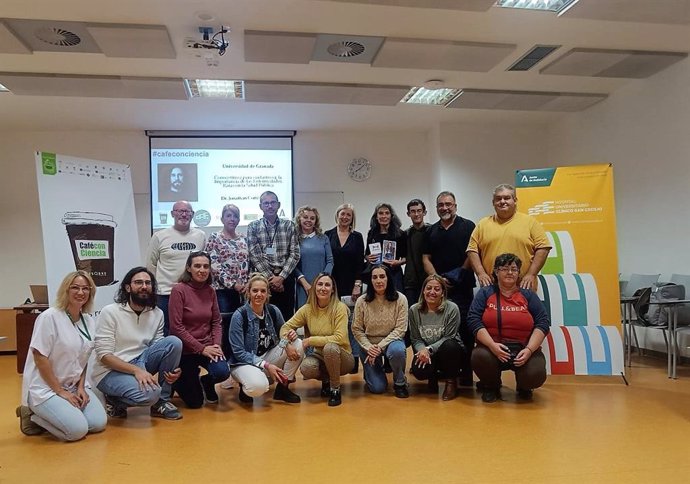 Café con ciencia 'Conocer(nos) para cuidar(nos): la importancia de las enfermedades raras en la salud pública'