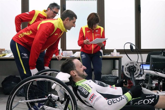 Imagen de una jornada de captación de talentos de ciclismo paralímpico de la RFEC