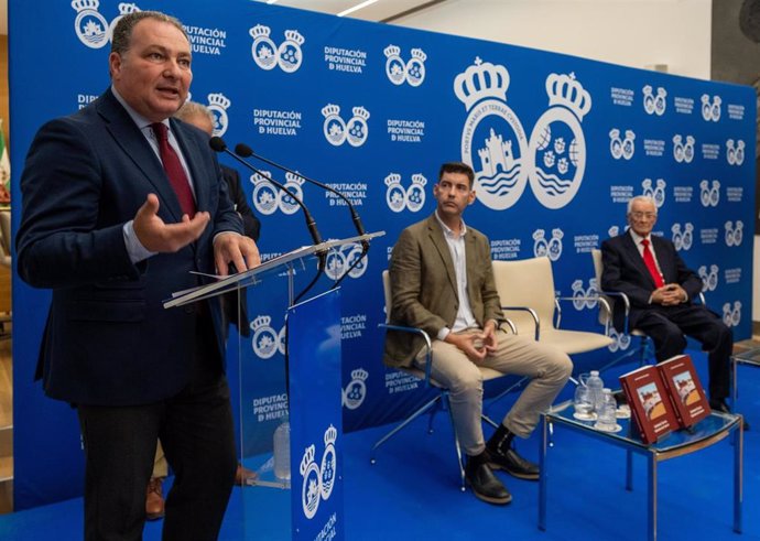 Presentación del libro 'Cartelería Taurina de Valverde del Camino' de José Antonio Romero.