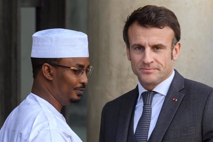 Archivo - Los presidentes de Chad, Mahamat Idriss Deby Itno, y de Francia, Emmanuel Macron 