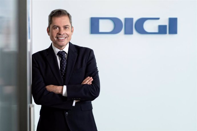 Archivo - El nuevo director comercial de Digi en España, Dragos Chivu.