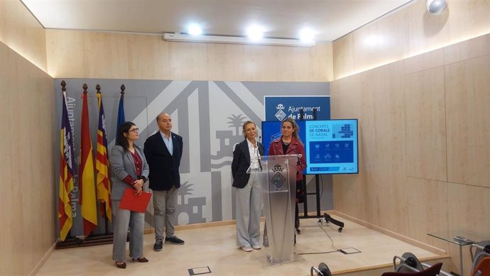 La regidora de Economía y Comercio del Ayuntamiento de Palma, Lupe Ferrer, el director general de Comercio, Toni Fuster, la presidenta de Pimeco, Carolina Domingo, y la presidenta de Afedeco, Joana Manresa.