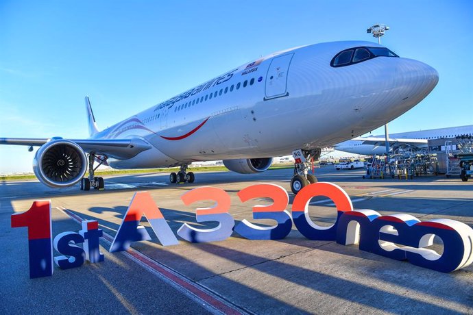 Avión Airbus A330neo de Malaysia Airlines.