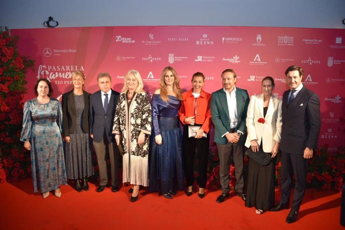 El teniente de alcaldesa de Turismo y Cultura en el Ayuntamiento de Jerez, Antonio Real, y la delegada de la Junta de Andalucía en la provincia, Mercedes Colombo, en la presentación de la Pasarela Flamenca Tío Pepe Jerez