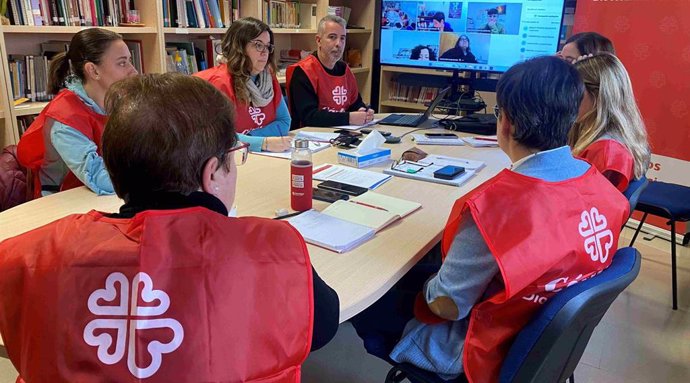 Personal de Cáritas prepara el plan de respuesta a la DANA.