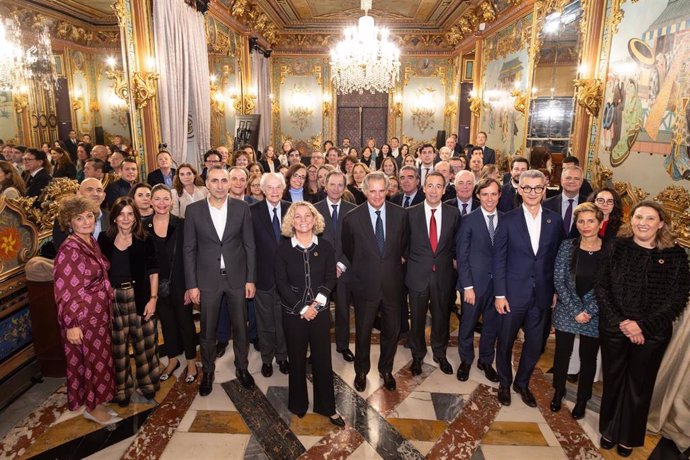 El Pacto Mundial de la ONU celebra su 20º aniversario con el respaldo de la comunidad empresarial. Foto de grupo del encuentro