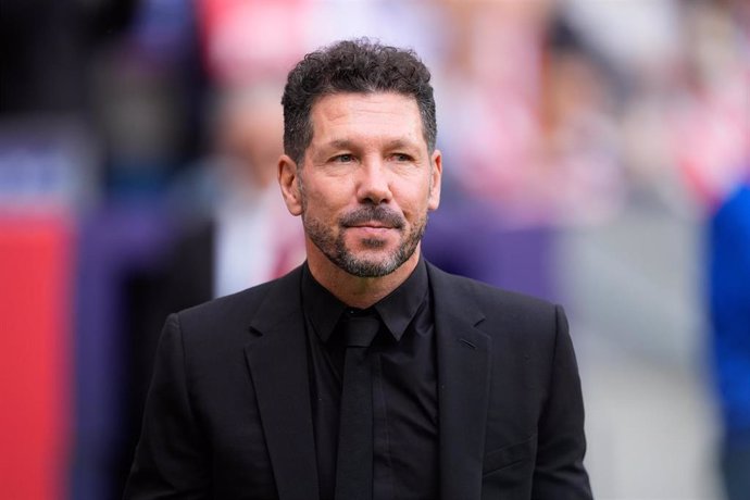 Archivo - El entrenador argentino del Atlético de Madrid, Diego Pablo Simeone, durante un partido de LaLiga EA Sports.