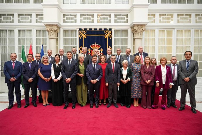 Acto de entrega de condecoraciones de la Orden de San Raimundo de Peñafort a profesionales del mundo de la justicia, en Sevilla, con la presencia del ministro de la Presidencia, Justicia y Relaciones con las Cortes, Félix Bolaños
