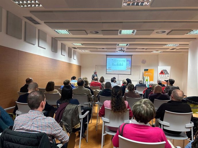 Jornada sobre esclerosis múltiple en el Hospital Clínico San Cecilio de Granada.