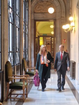 La presidenta del Tribunal Supremo y del Consejo General del Poder Judicial, Isabel Perelló,y el presidente del Tribunal Superior de Justicia de Cataluña, Jesús María Barrientos