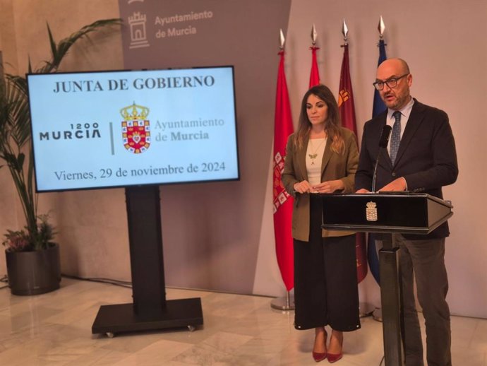 El concejal de Movilidad, Gestión Económica y Contratación del Ayuntamiento de Murcia, José Francisco Muñoz, ha hecho este viernes balance de la primera jornada de gratuidad del transporte público que se llevó a cabo el pasado sábado