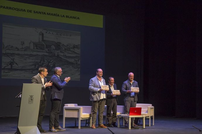 Mesa redonda por los 650 años de la Carta de Puebla de Los Palacios