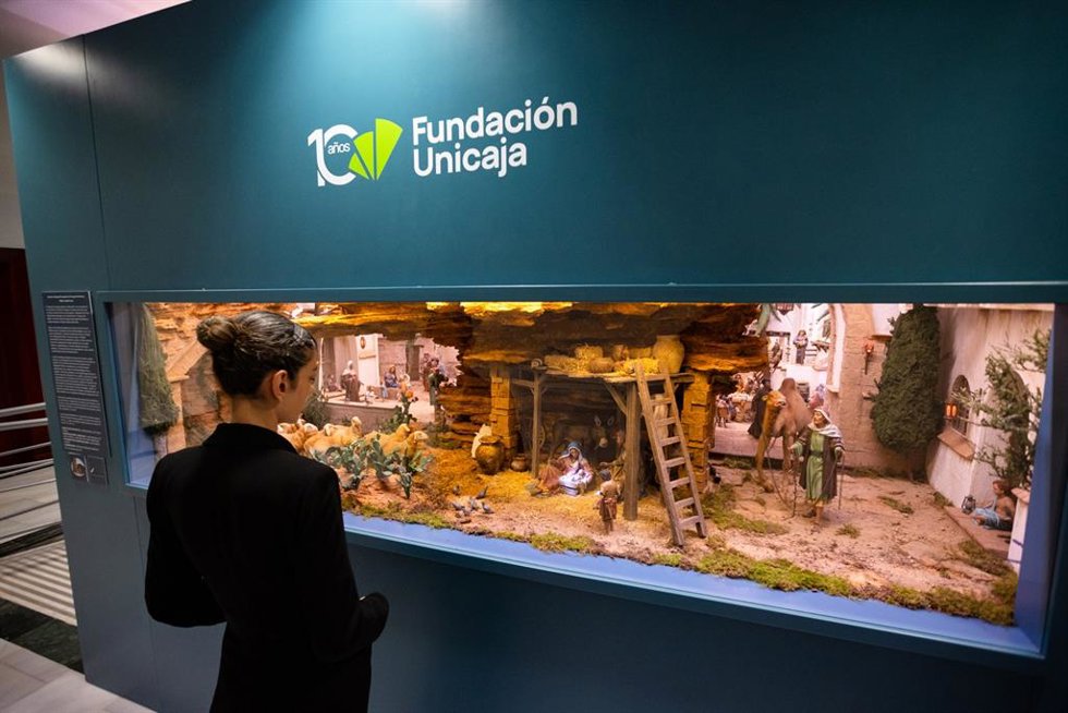 El Centro Cultural Fundación Unicaja de Almería celebra la Navidad con un belén artístico.