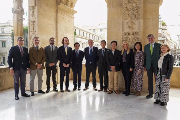 Recepción en el Ayuntamiento a la delegación de Honda