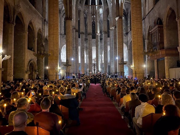 Imiatge de la missa funeral de Mémora a la basílica Santa Maria del Mar (Barcelona)