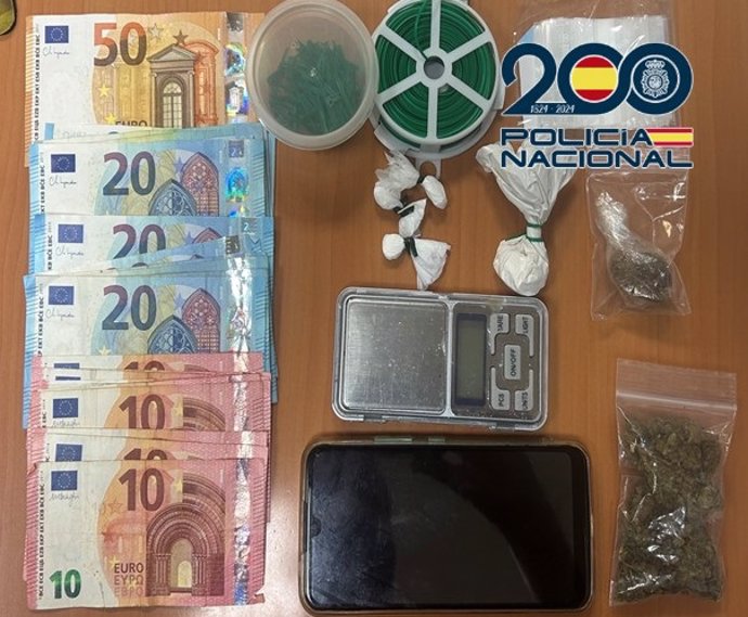 Dos detenidos por tráfico de droga y arrestado otro con 1.500 pastillas para la disfunción eréctil