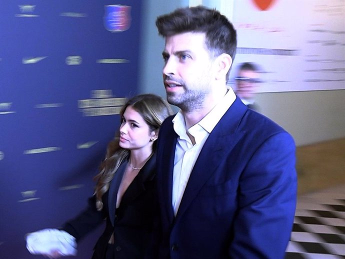 GERARD PIQUÉ Y CLARA CHÍA EN LA FIESTA DEL FC BARCELONA