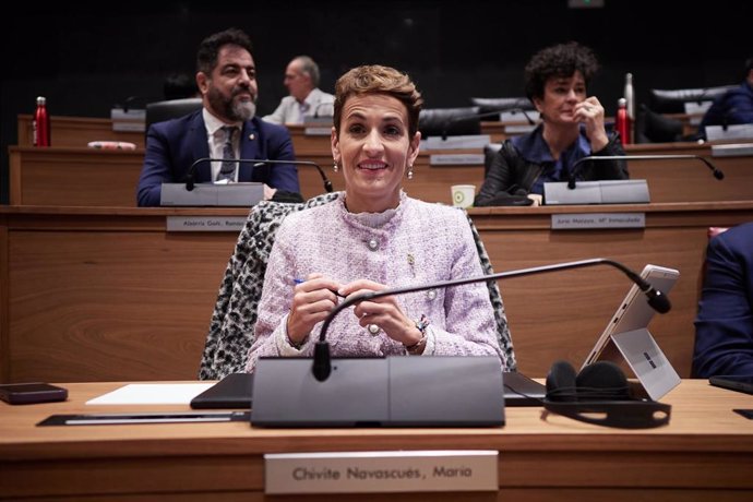 La presidenta del Gobierno de Navarra, María Chivite, en el Debate del Estado de la Comunidad que se celebra este jueves en el pleno del Parlamento de Navarra, en Pamplona (Navarra), a 14 de noviembre de 2024.