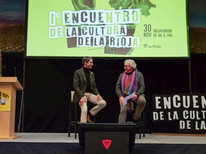 Capellán destaca "el potencial extraordinario" de los actores culturales riojanos "en todos los rincones de la región"