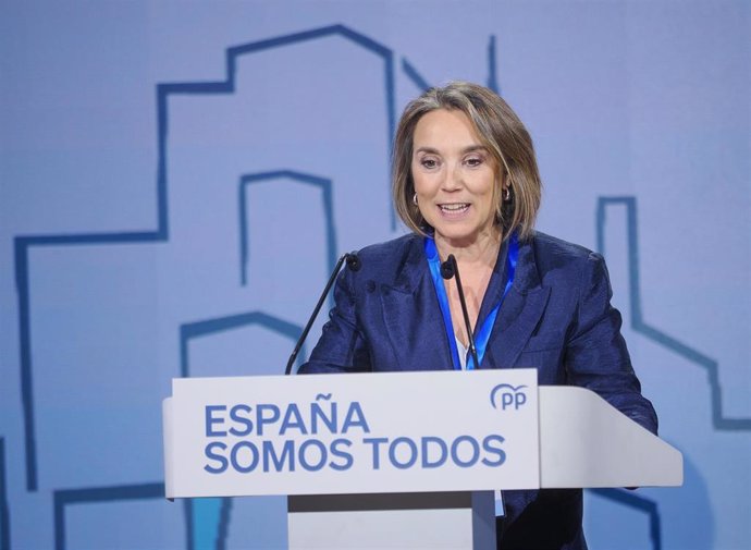 La secretaria general del PP, Cuca Gamarra, interviene durante la XXVII Intermunicipal del PP, a 30 de noviembre de 2024, en Valladolid, Castilla y León (España). El Partido Popular celebra hoy su XXVII Intermunicipal, donde se reúne una representación de