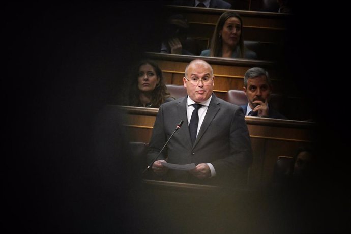 El portavoz del grupo parlamentario popular en el congreso, Miguel Tellado, durante el Pleno del Congreso, a 13 de noviembre de 2024, en Madrid (España). 