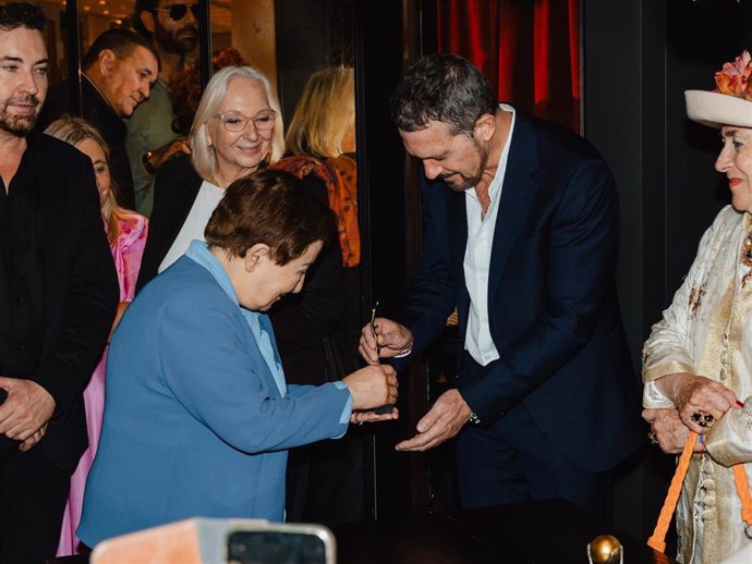 Antonio Banderas recibe el Premios Fundación Magos al desarrollo cultural