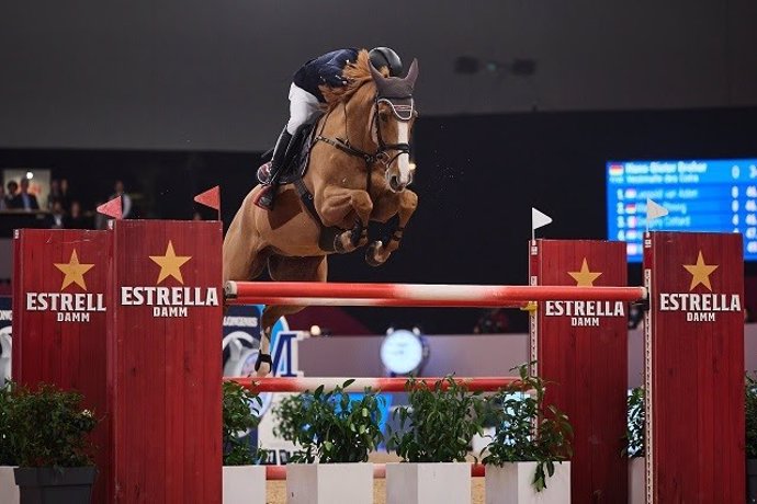 El alemán Hans-Dieter Dreher se corona en el Premio Estrella Damm de la Ifema Madrid Horse Week