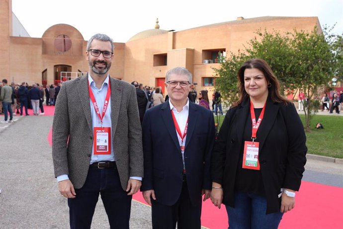 El secretario general del PSRM, José Vélez, desde el 41º Congreso Federal del PSOE