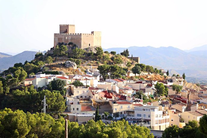 Archivo - Imagen del Castillo de Petrer (Alicante)