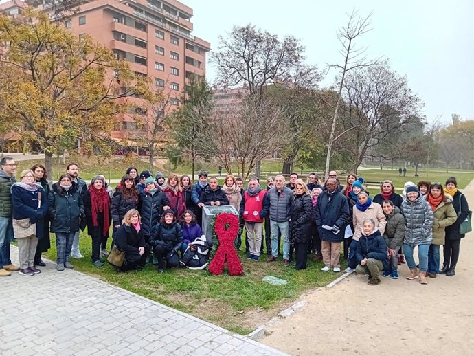 Homenaje a las personas afectadas por el sida lleve a cabo este domingo en el Parque Bruil por el Ayuntamiento de Zaragoza, el Gobierno de Aragón y las entidades que trabajan por la erradicación del VIH. 