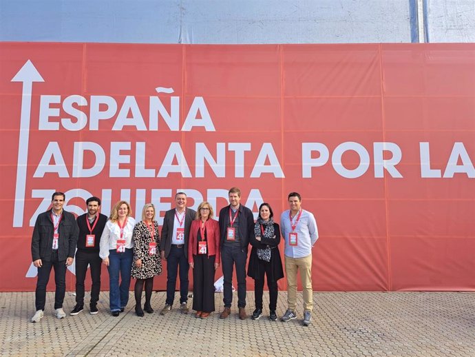 DElegación del PSOE Alto Aragón en el Congreso Federal del PSOE celebrado en Sevilla.