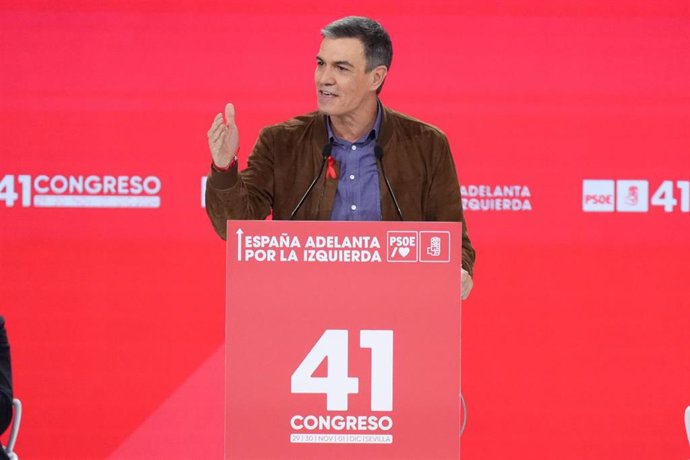 El Presidente del Gobierno, Pedro Sánchez, durante la clausura del 41º Congreso Federal del PSOE en el Palacio de Congresos y Exposiciones. 