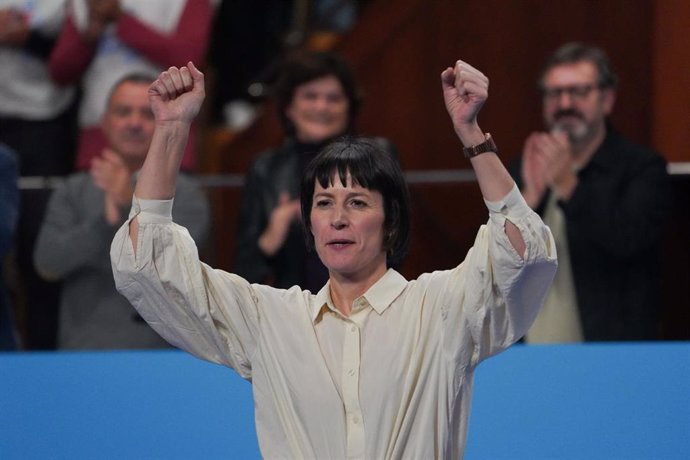 La actual portavoz nacional del BNG, Ana Pontón, celebra durante la XVII Asamblea nacional del BNG, a 1 de diciembre de 2024, en Santiago de Compostela, A Coruña, Galicia (España). Durante el encuentro, el BNG ha elegido a su nueva dirección y ha sentado 