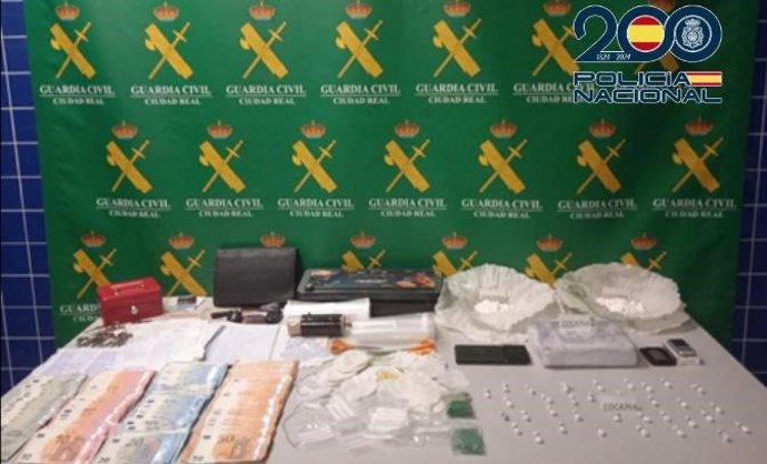 Desarticulado un grupo criminal especializado en la distribución de cocaína en las localidades de Alcázar de San Juan y Campo de Criptana.