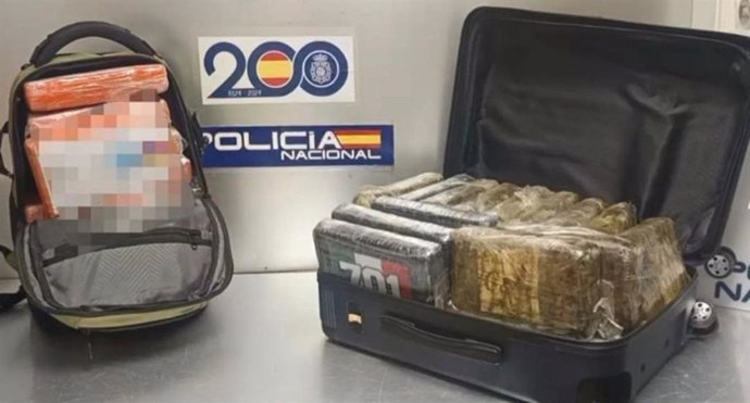 Detenido un hombre que llevaba más de 37 kilos de cocaína dentro de una maleta