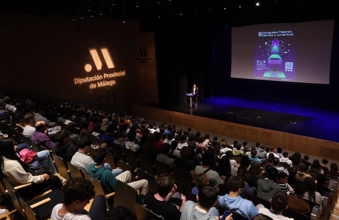 La Diputación celebra la segunda edición del Congreso Talento, Ciencia y Juventud, evento educativo que acerca a 800 estudiantes de Bachillerato de diferentes puntos de la provincia a la oferta de la UMA en ciencia e investigación.