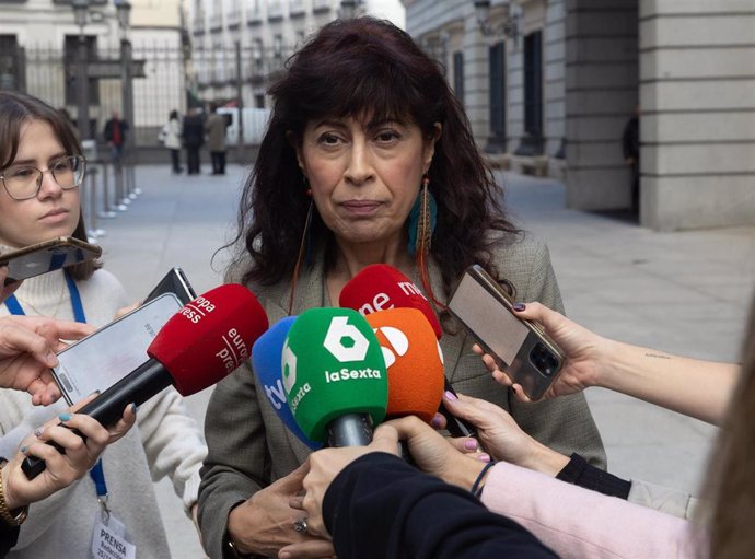 La ministra de Igualdad, Ana Redondo, durante el acto conmemorativo del Día Internacional de la Eliminación de la Violencia contra la mujer, en el Salón de Pasos Perdidos, a 25 de noviembre de 2024, en Madrid (España). 