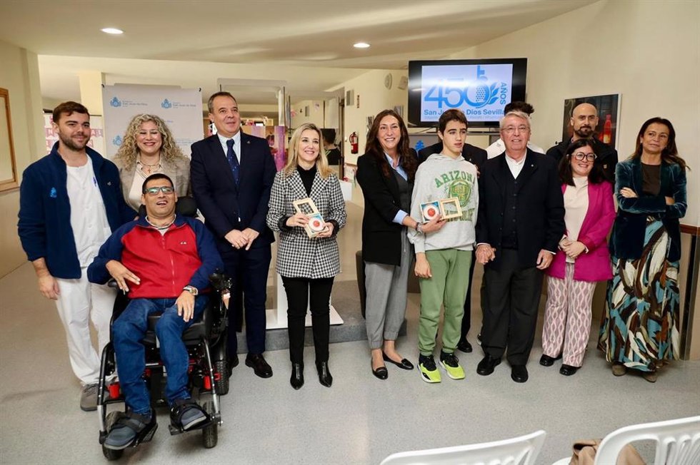 La consejera Loles López respalda en Alcalá a la Orden Hospitalaria San Juan de Dios en el 450 aniversario de su llegada a Sevilla.