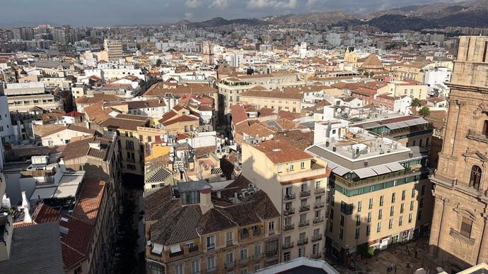 Archivo - Vista aérea de Málaga 