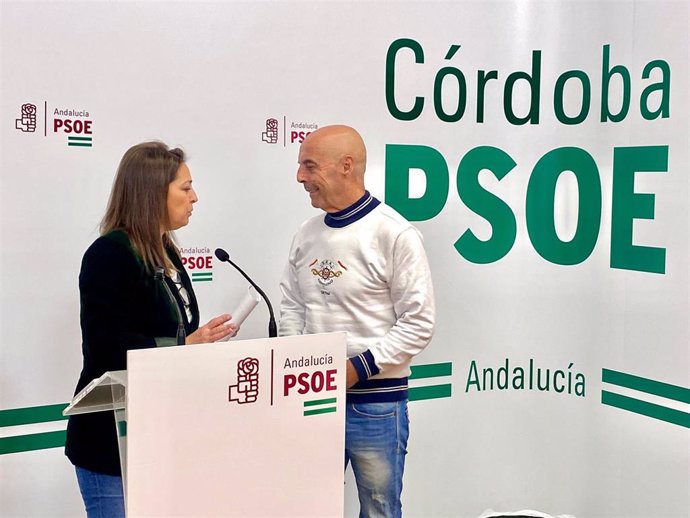 Ambrosio y Hurtado en la sede provincial de su partido.