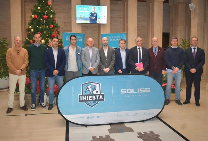 Presentación del I Torneo Iniesta Cup Soliss l.