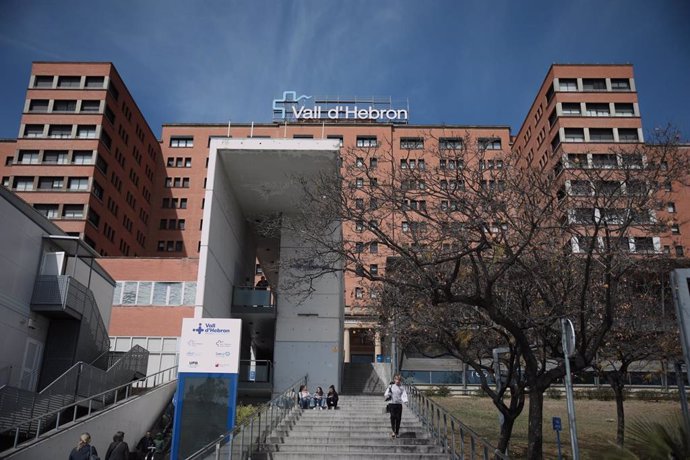 Archivo - Fachada del Hospital Vall d’Hebron, a 17 de abril de 2023, en Barcelona, Catalunya (España). 