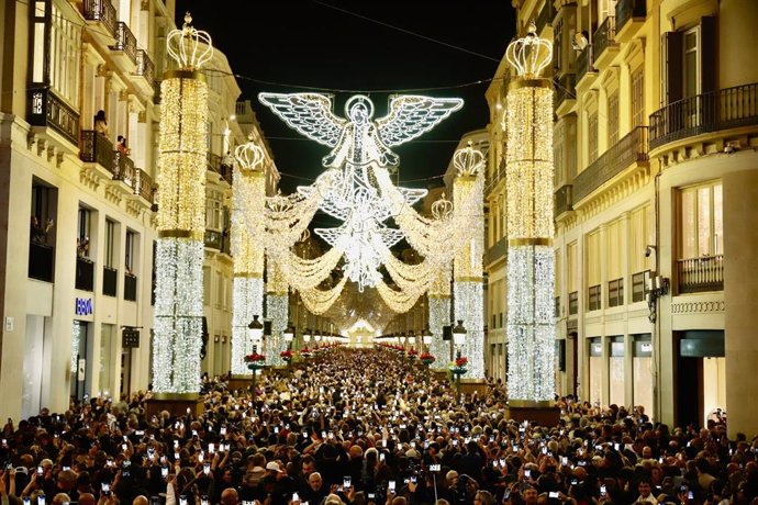 Luces de Navidad 2024  en calle Larios de Málaga   