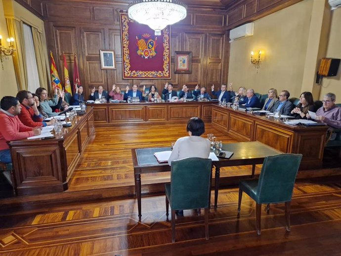 Pleno del Ayuntamiento de Teruel celebrado este lunes.