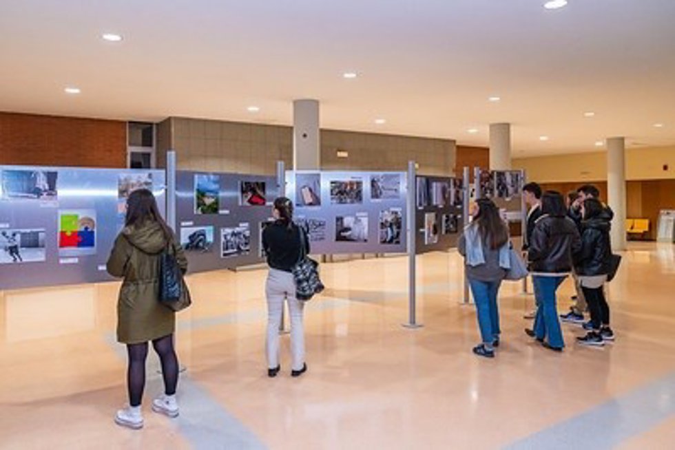 II Concurso de Fotografía 'Enfocando a la discapacidad' de la UR
