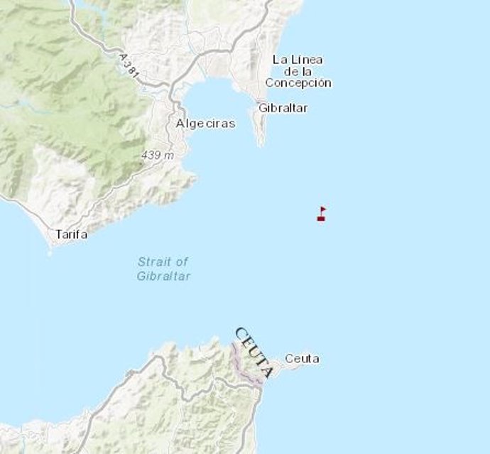 Imagen del buque Gloria Maris que ha colisionado con el portacontenedores HMM ST Petersburg en aguas de la Bahía de Algeciras (Cádiz)